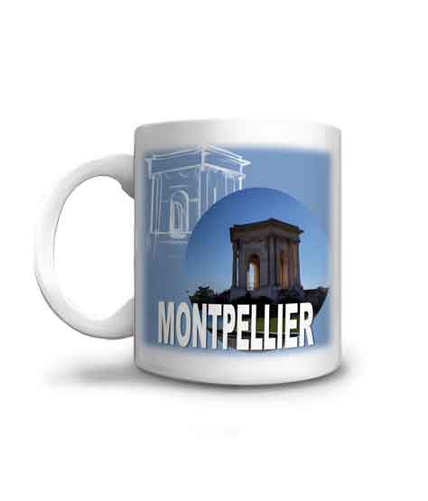 Mug avec la photo du château d'eau du Peyrou à Montpellier et stylisé