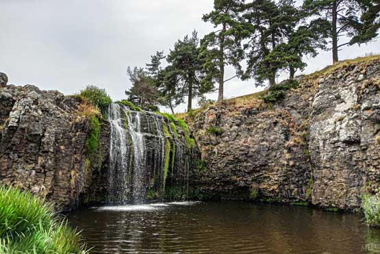 Photo de cascade du Cantal-Photographie de paysage - A acheter ou à offrir avec ou sans cadre