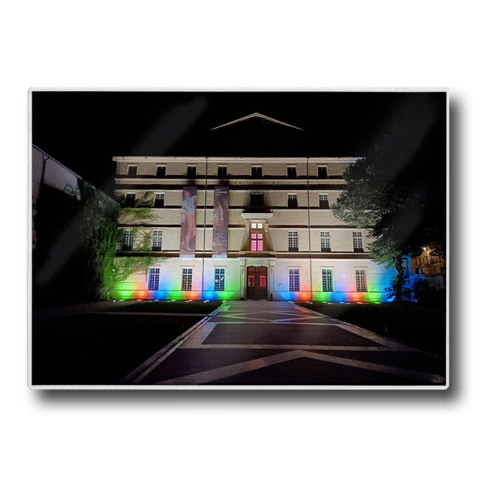 Set de table plastifié avec photo du musée fabre de nuit à Montpellier